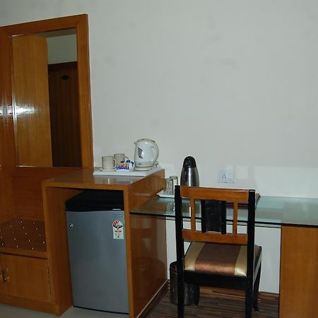 Metro Palace Hotel Bikaner Ngoại thất bức ảnh