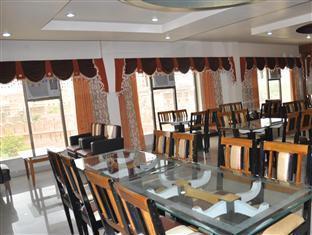 Metro Palace Hotel Bikaner Ngoại thất bức ảnh