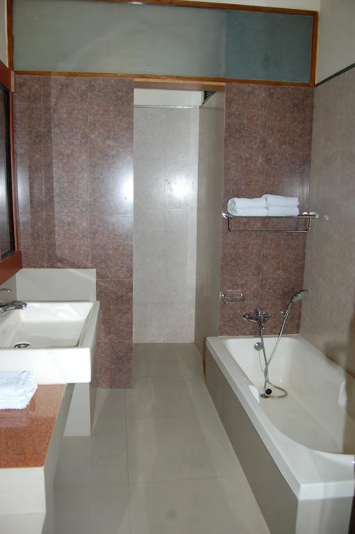 Metro Palace Hotel Bikaner Phòng bức ảnh