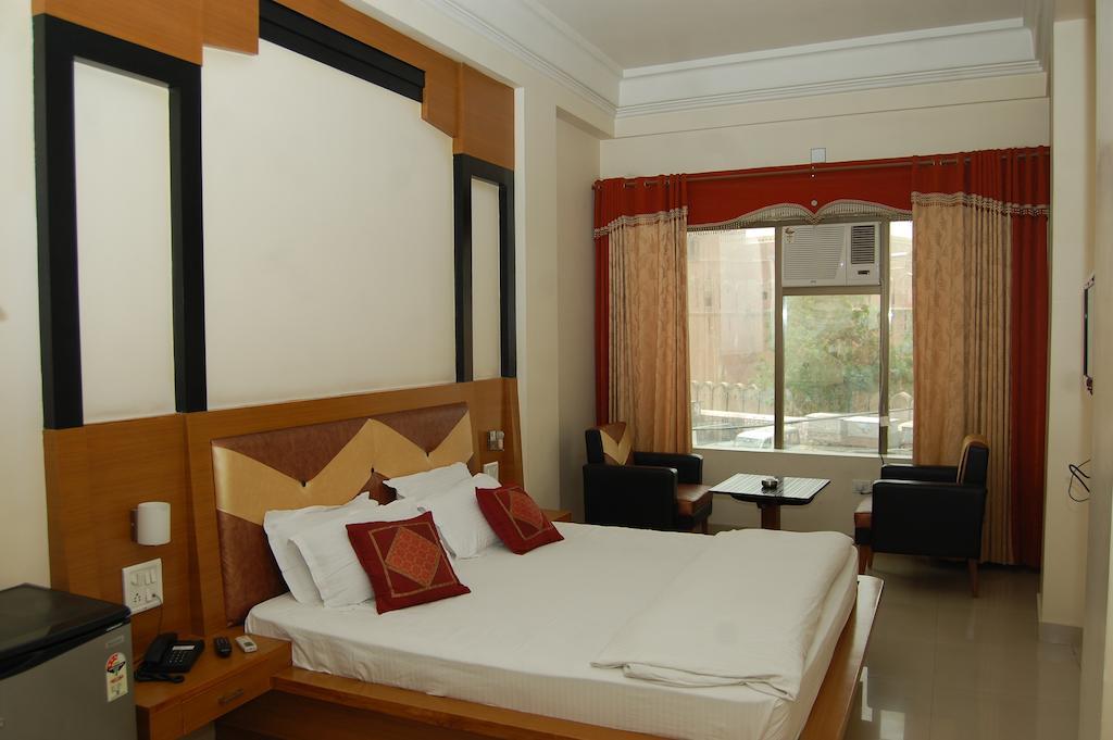 Metro Palace Hotel Bikaner Phòng bức ảnh